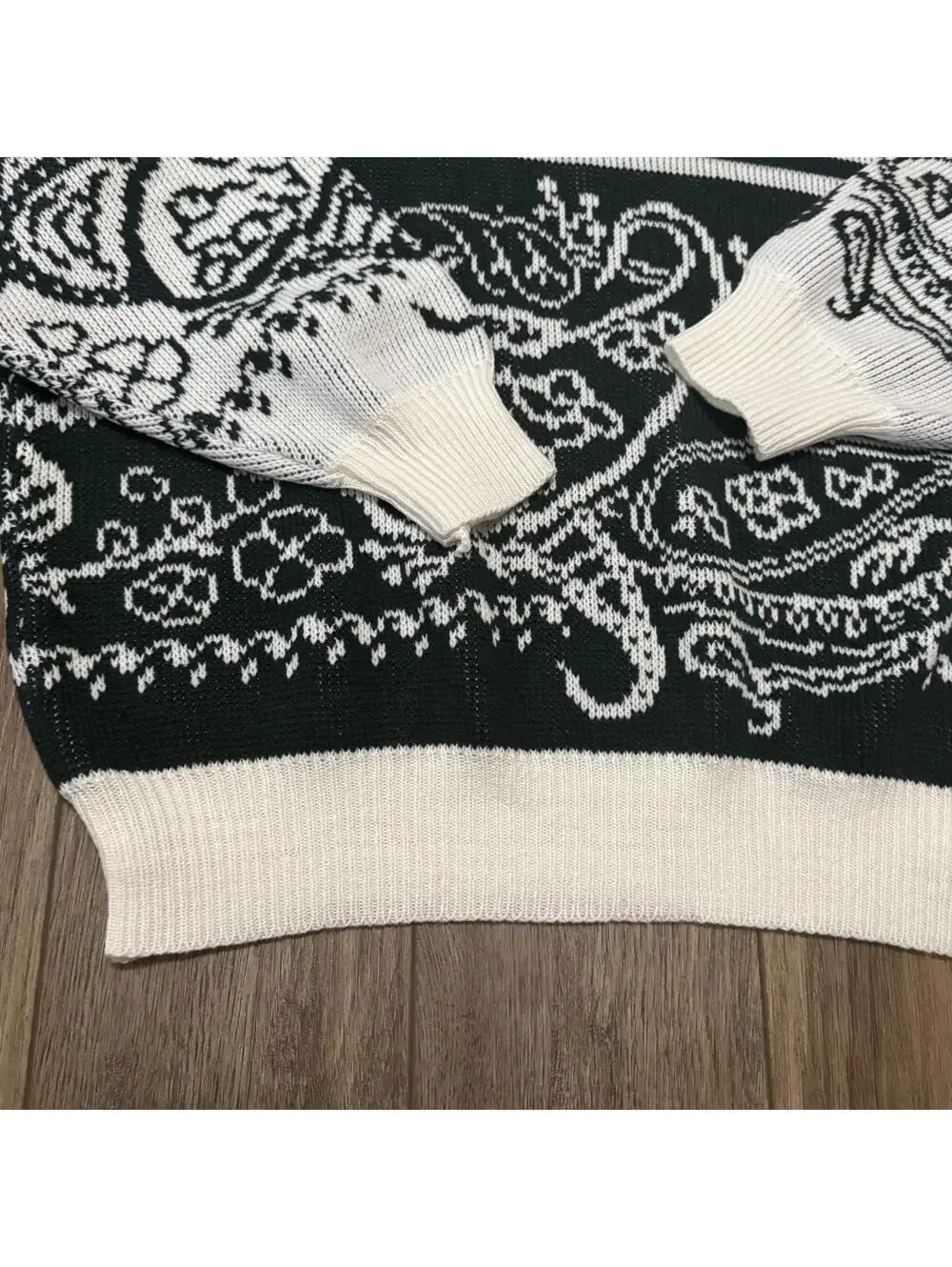 Vtg 80s Uniform Code Paisley Knit Crewneck Sweater L